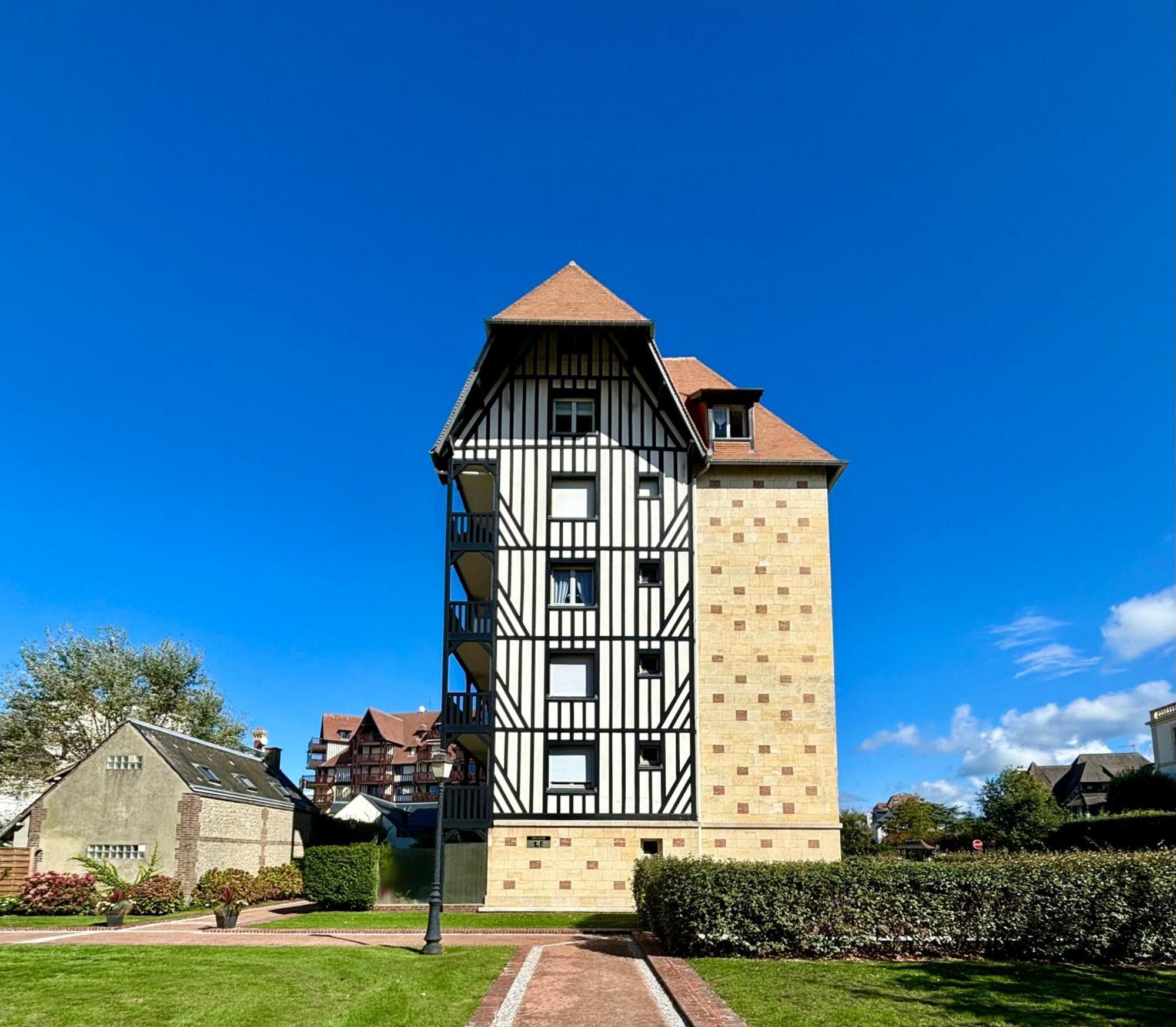 En Rez De Jardin Centre Et Apartment Deauville