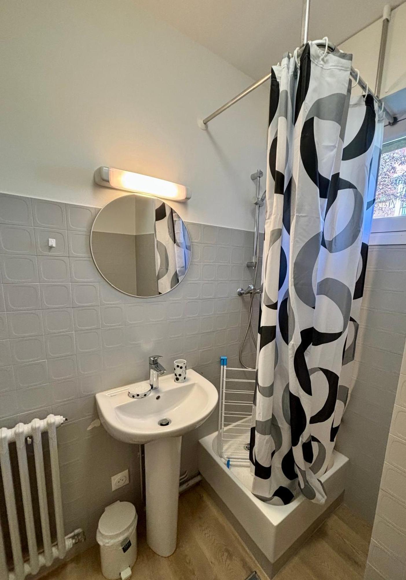 En Rez De Jardin Centre Et Apartment